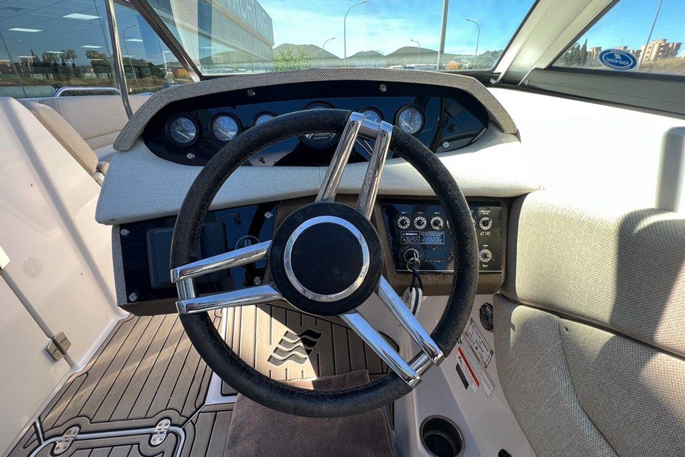 Buy a FOUR WINNS at Shestakov Yacht Sales