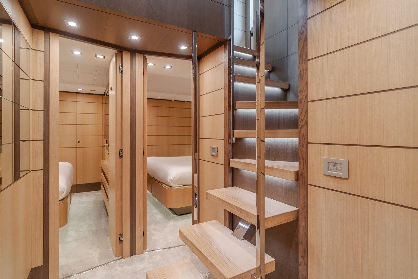 Купить яхту SOL SHINE в Shestakov Yacht Sales