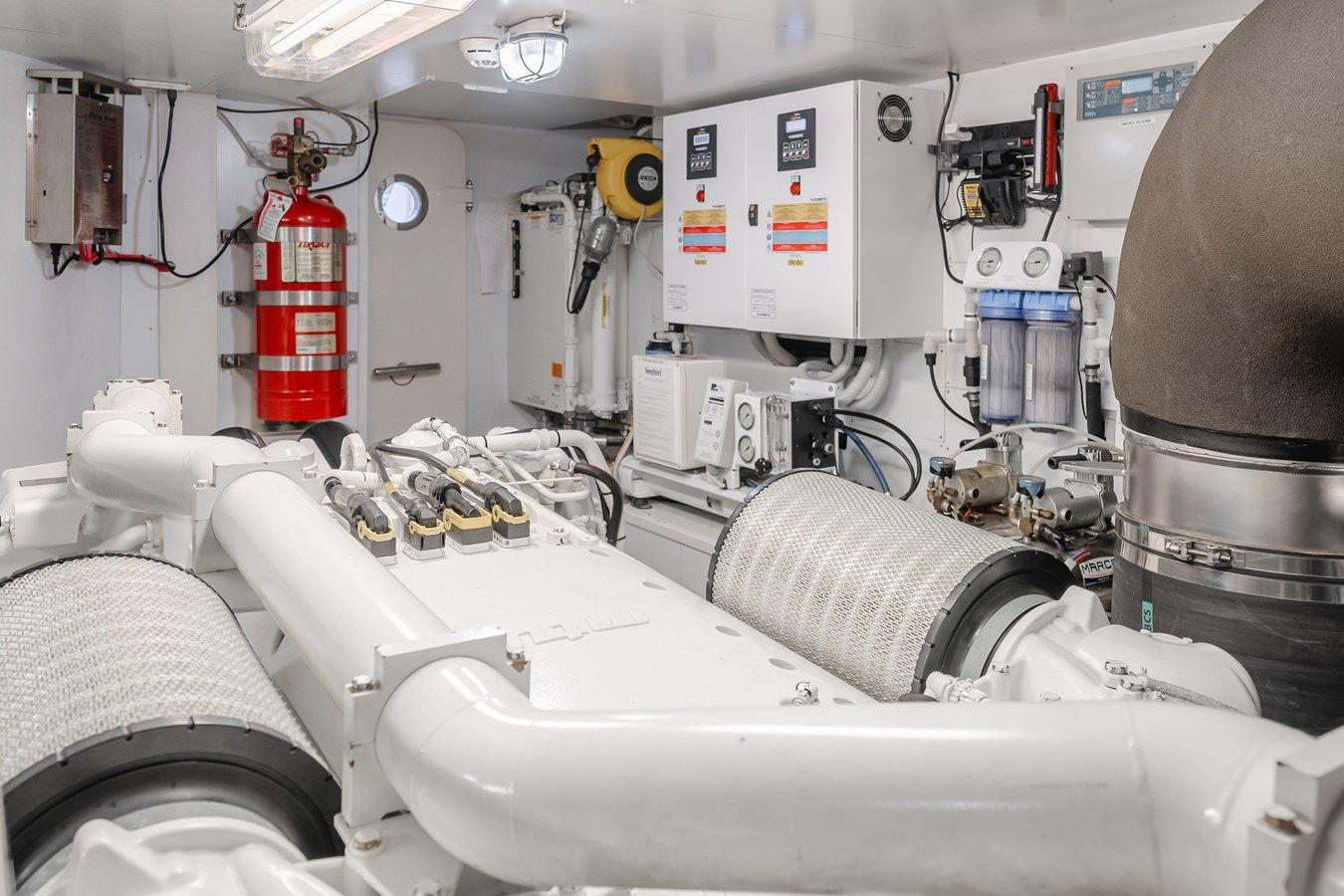 Купить яхту SOL SHINE 2014 в Shestakov Yacht Sales