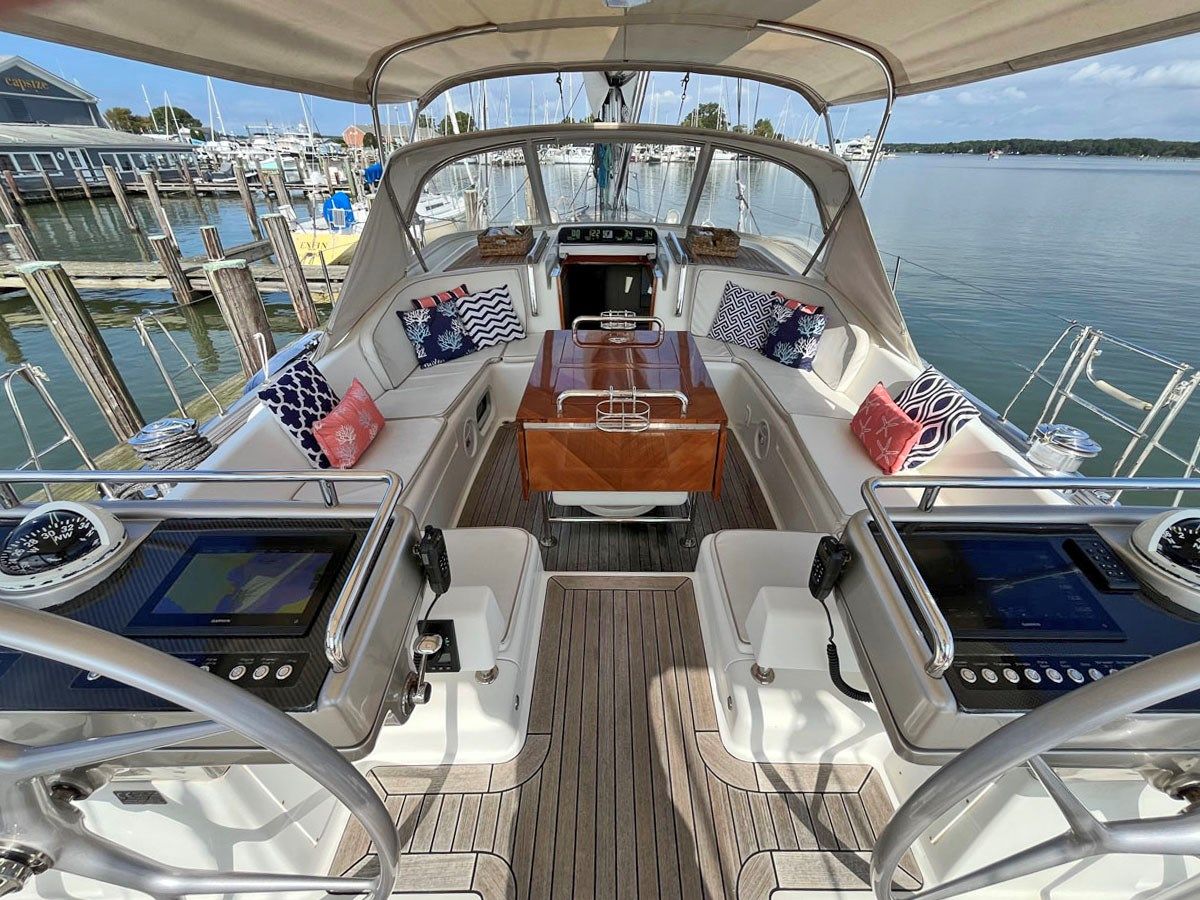 Купить яхту WEATHERLY 65 в Shestakov Yacht Sales