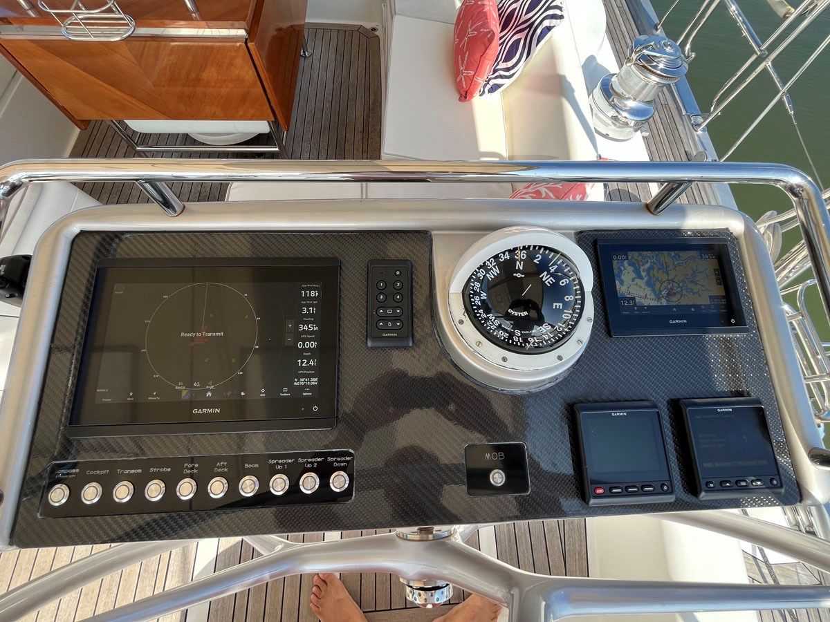 Продажа яхты WEATHERLY - OYSTER