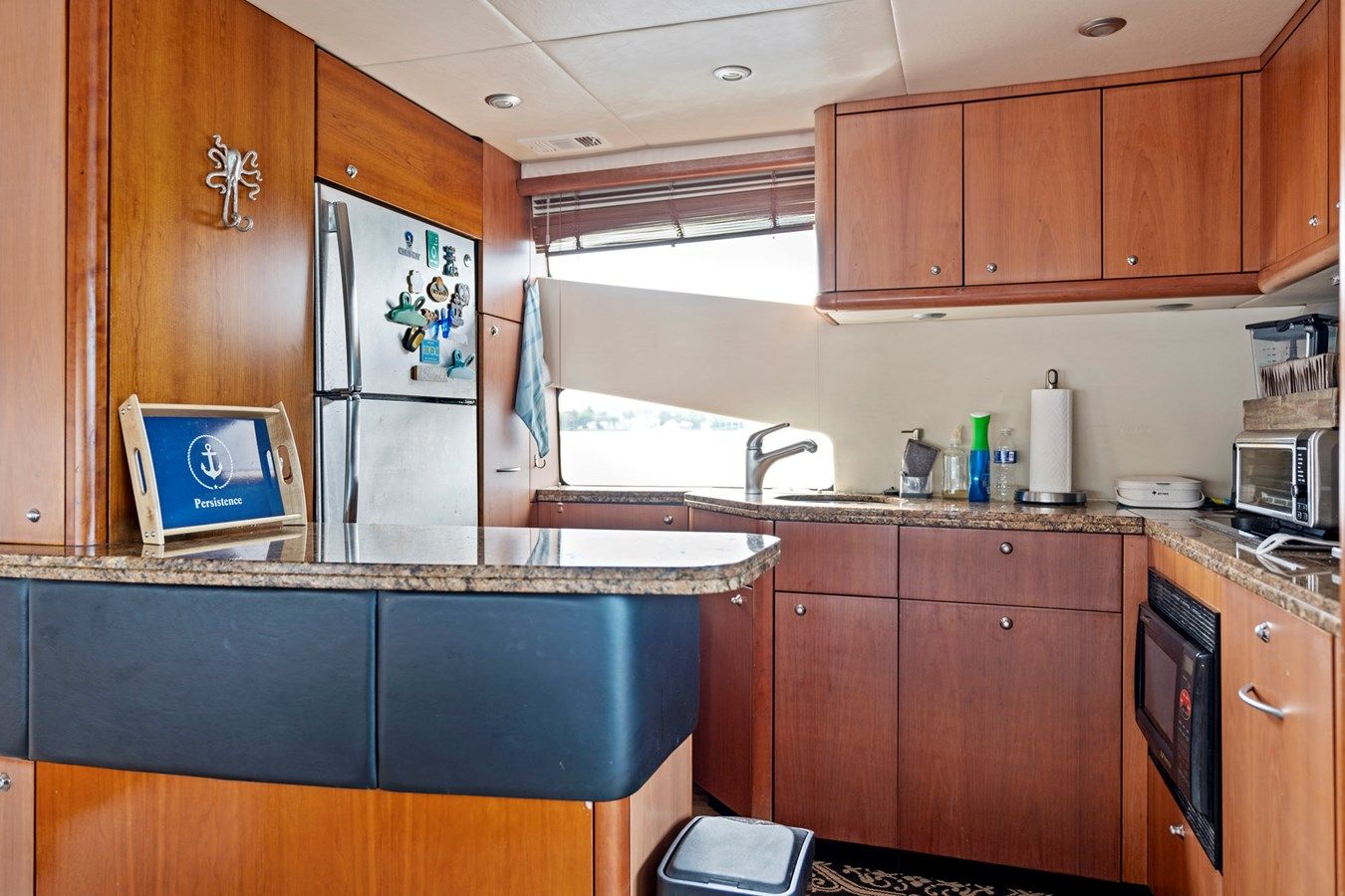 Стоимость яхты PERSISTENCE