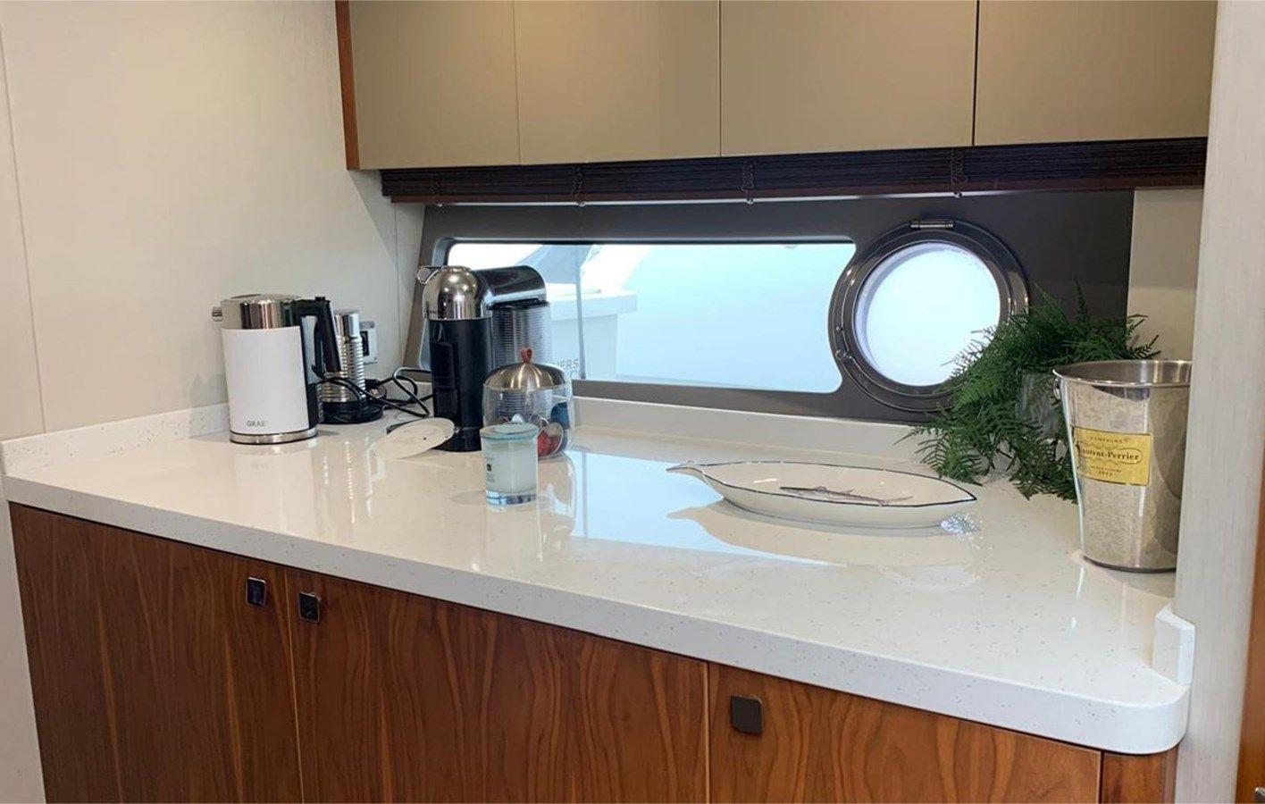 best yacht sales deals Sunseeker Predator 57 59