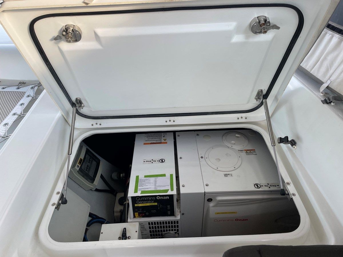 Купить Stray Cats - Lagoon