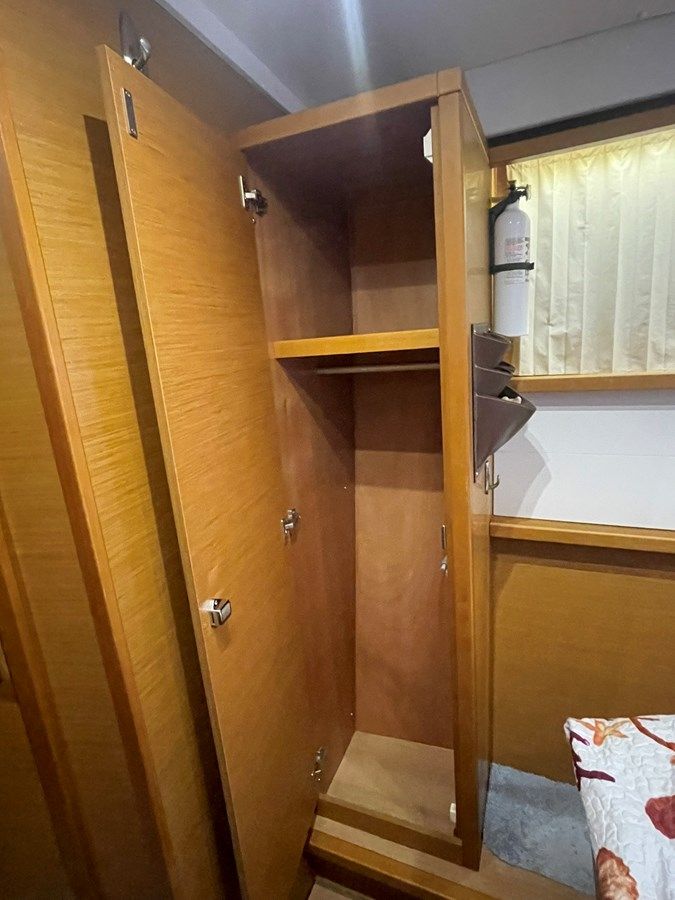 Купить яхту Stray Cats в Shestakov Yacht Sales