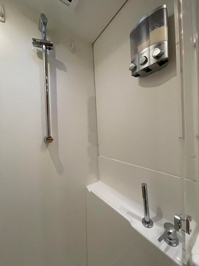 Стоимость яхты Stray Cats 450 F