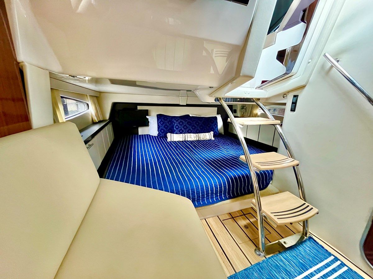 Стоимость яхты At Last - Regal