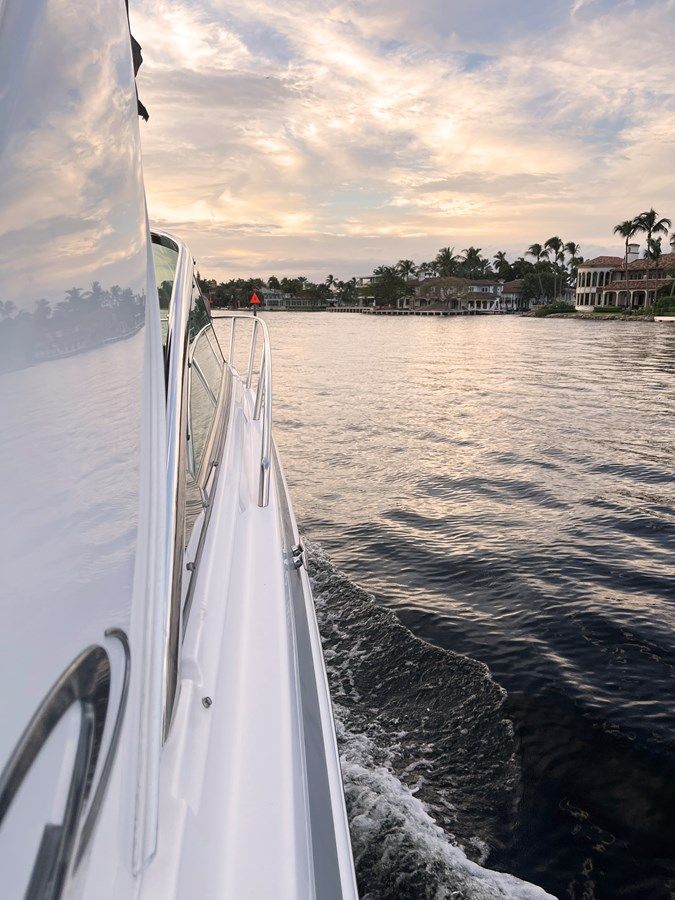 Лучшая цена на At Last 32 Express