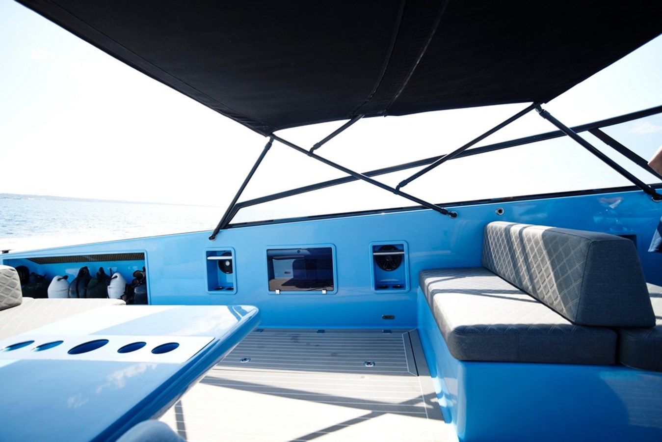 Buy a yacht VANDUTCH 40 - VANDUTCH