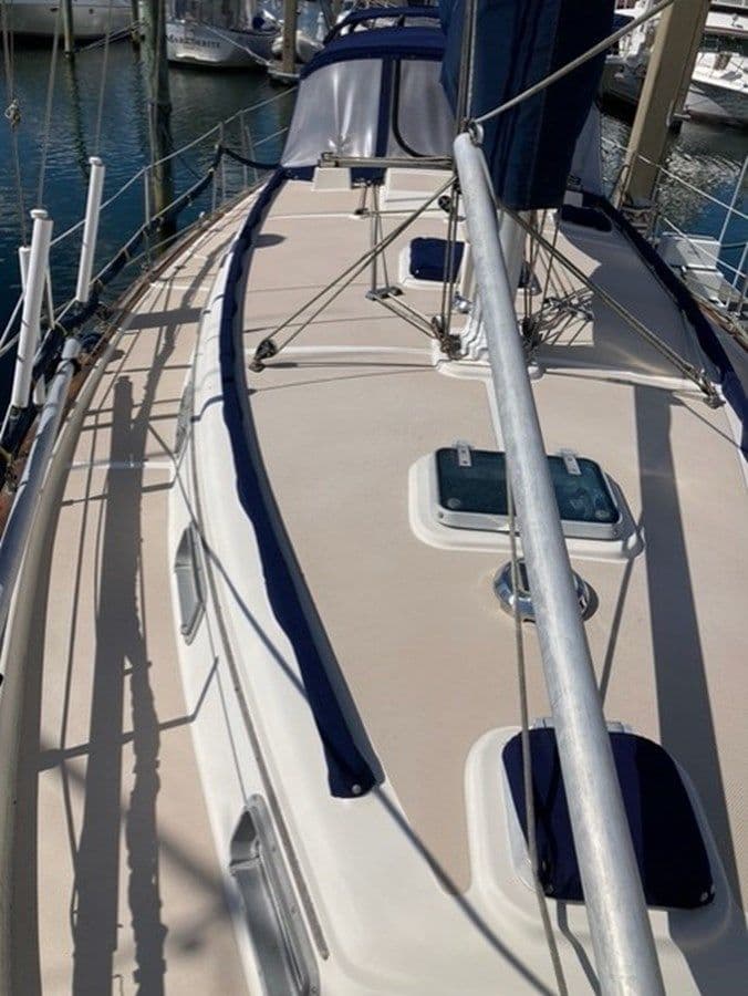 Купить яхту Chasing Summer - ISLAND PACKET в Shestakov Yacht Sales