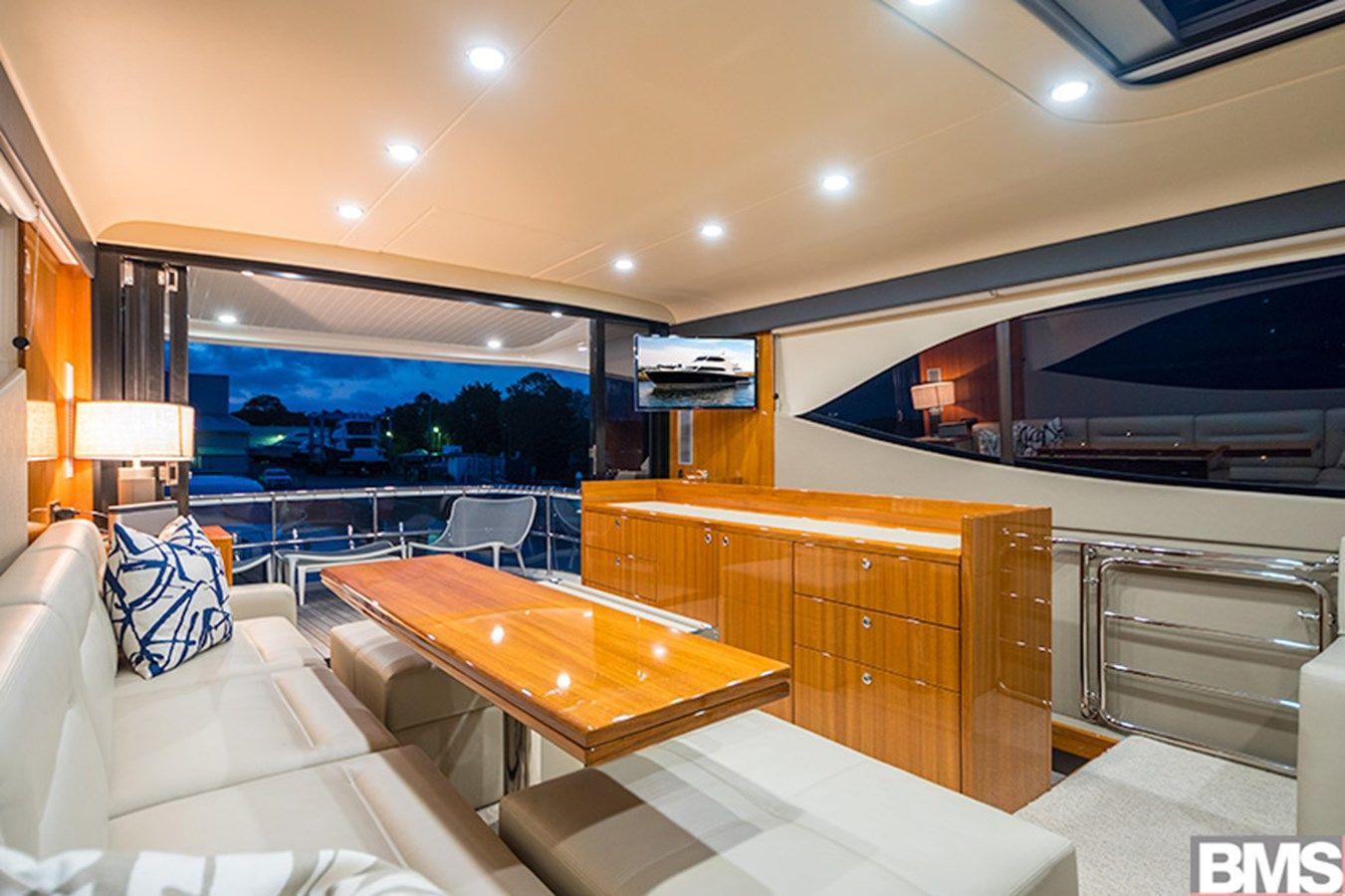 Maritimo M70 Cruising Motoryacht