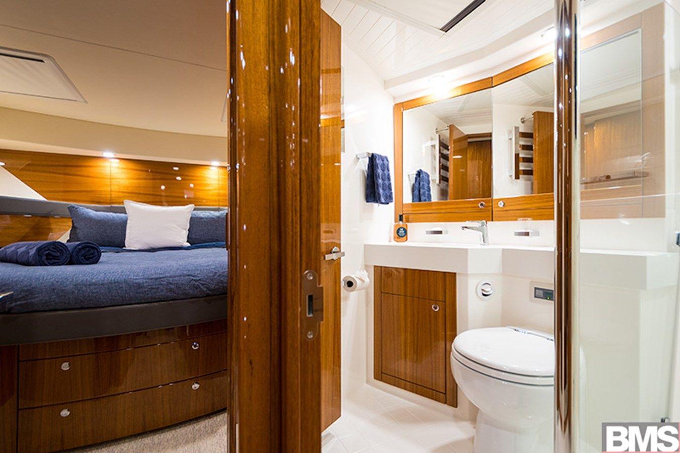 the best price on Maritimo M70 Cruising Motoryacht - Maritimo