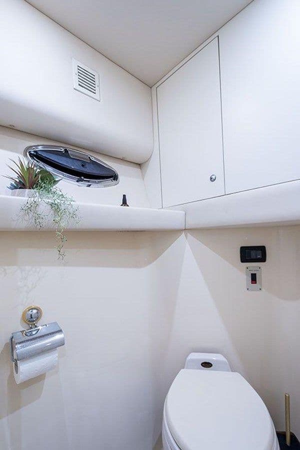 best yacht sales deals 2002 Sea Ray 540 Cockpit Motor Yacht - SEA RAY