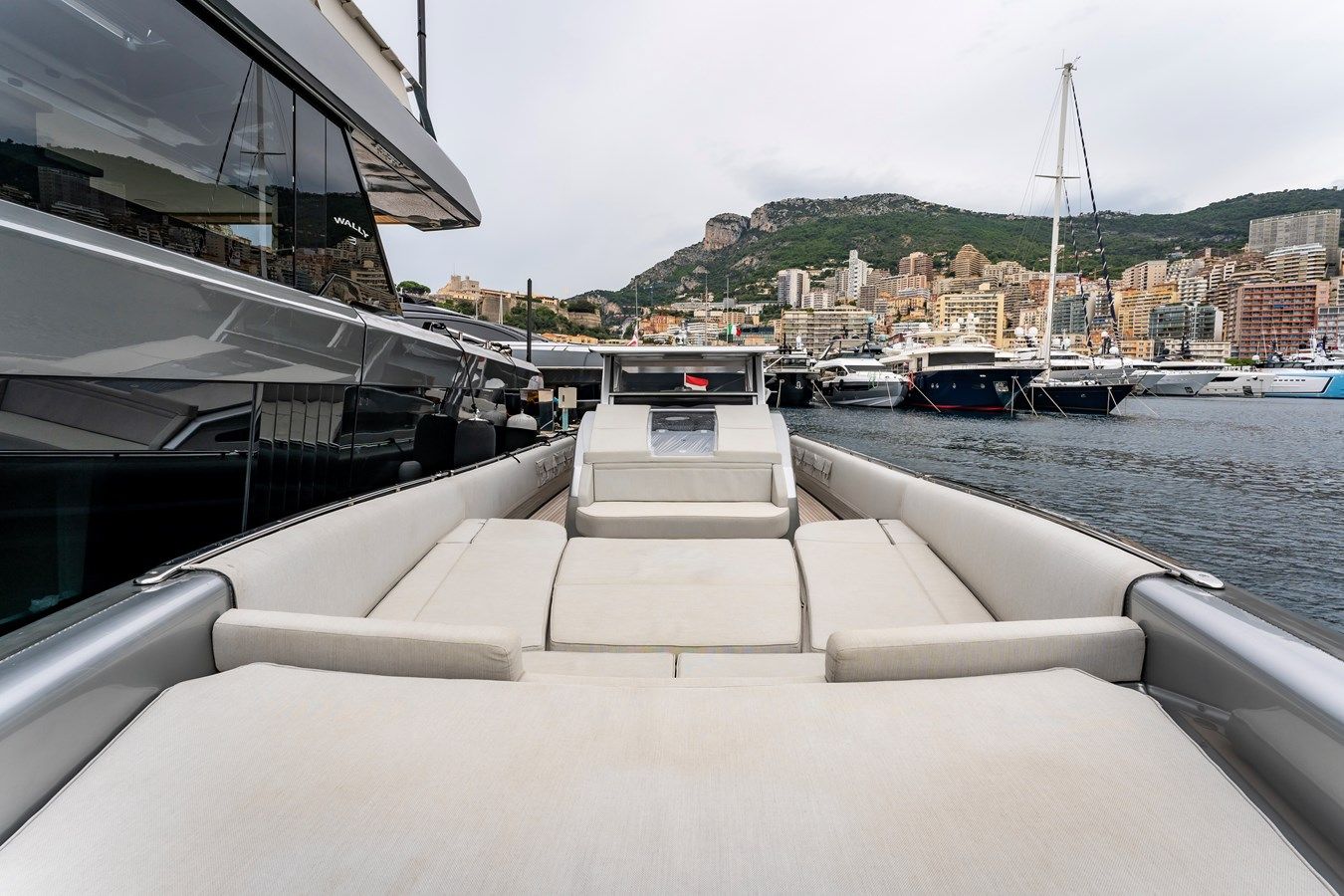 Купить H2 Black Shiver 160