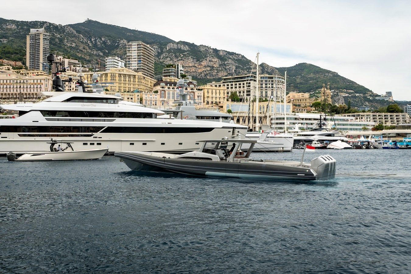 Купить яхту H2 2022 в Shestakov Yacht Sales
