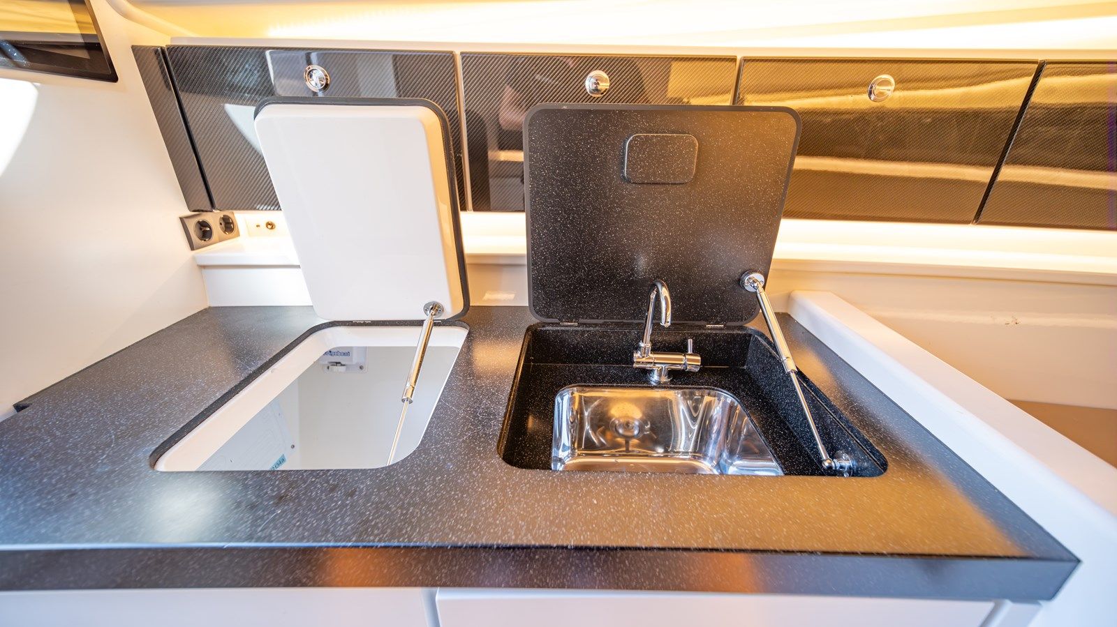 Купить яхту 38 WAJER 39 в Shestakov Yacht Sales