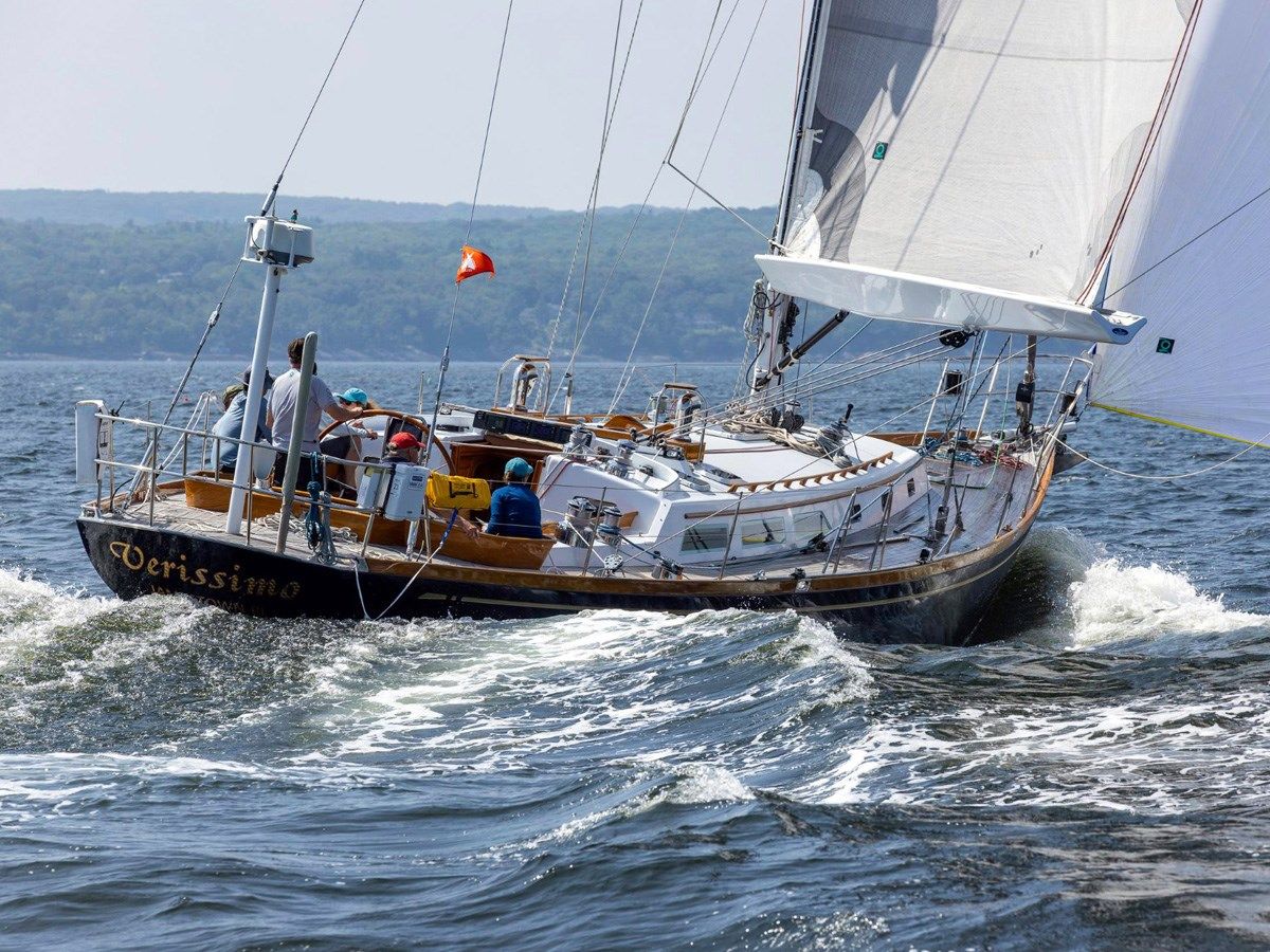 Купить яхту VERISSIMO в Shestakov Yacht Sales