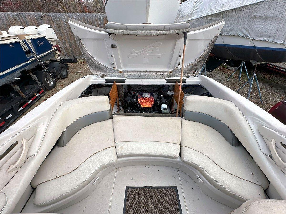 best yacht sales deals 1998 SEA RAY 230 SIGNATURE SELECT - SEA RAY