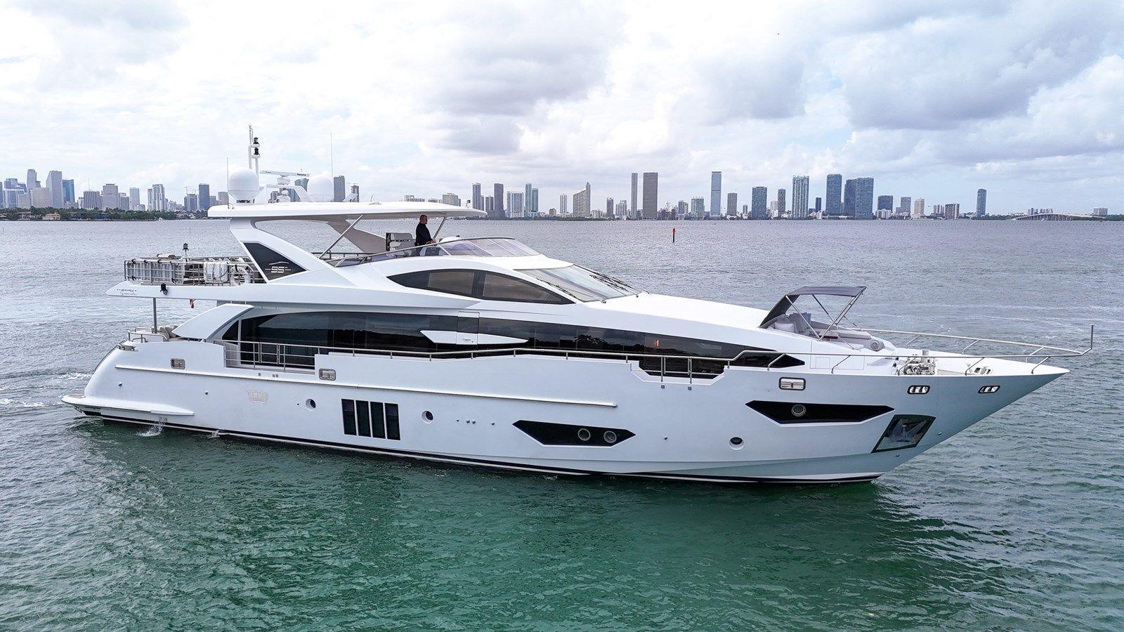 Лучшая цена на 95 Raised Pilothouse - Azimut Yachts
