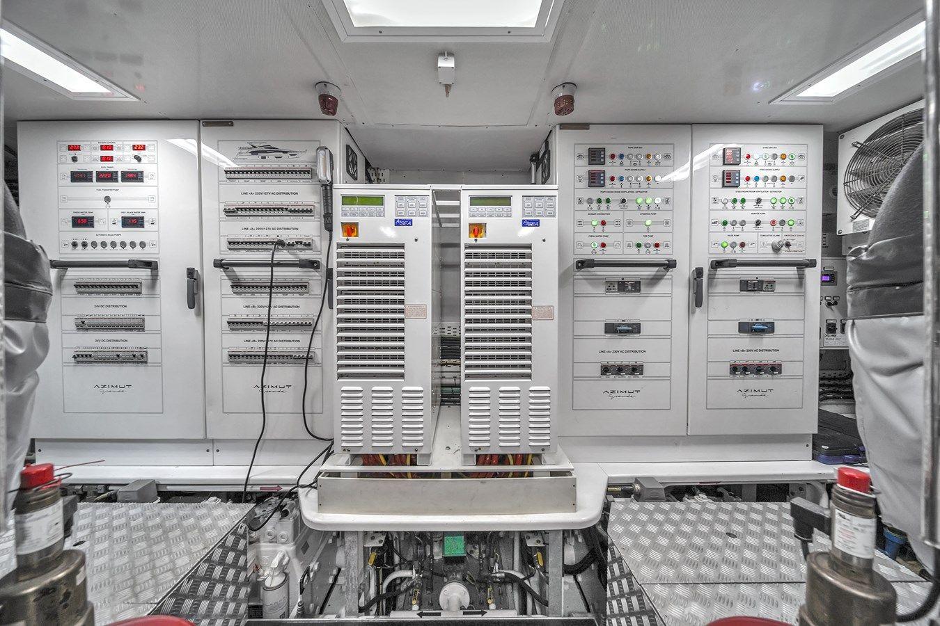 Продажа яхты 95 Raised Pilothouse 2017