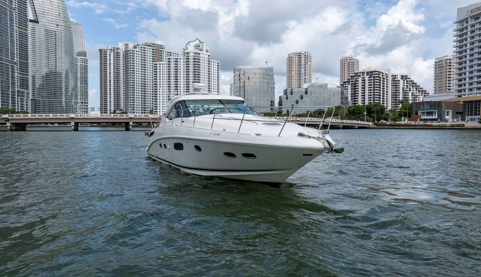 Стоимость яхты 43 Sundancer - SEA RAY