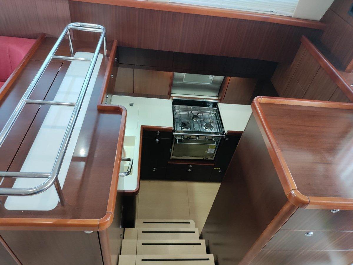 the best price on Moody 62 DS 2011