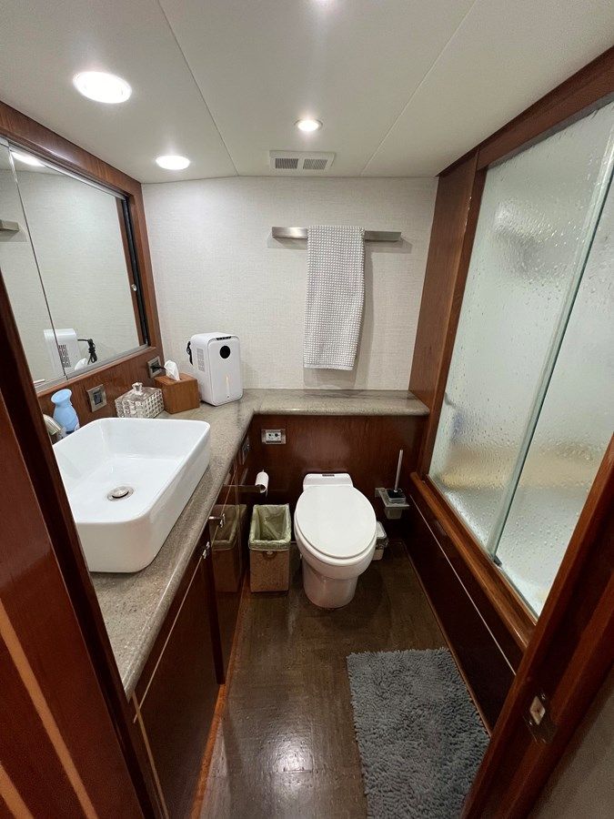 the best price on Pomboo