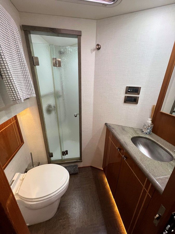 Pomboo - Hatteras yacht sale