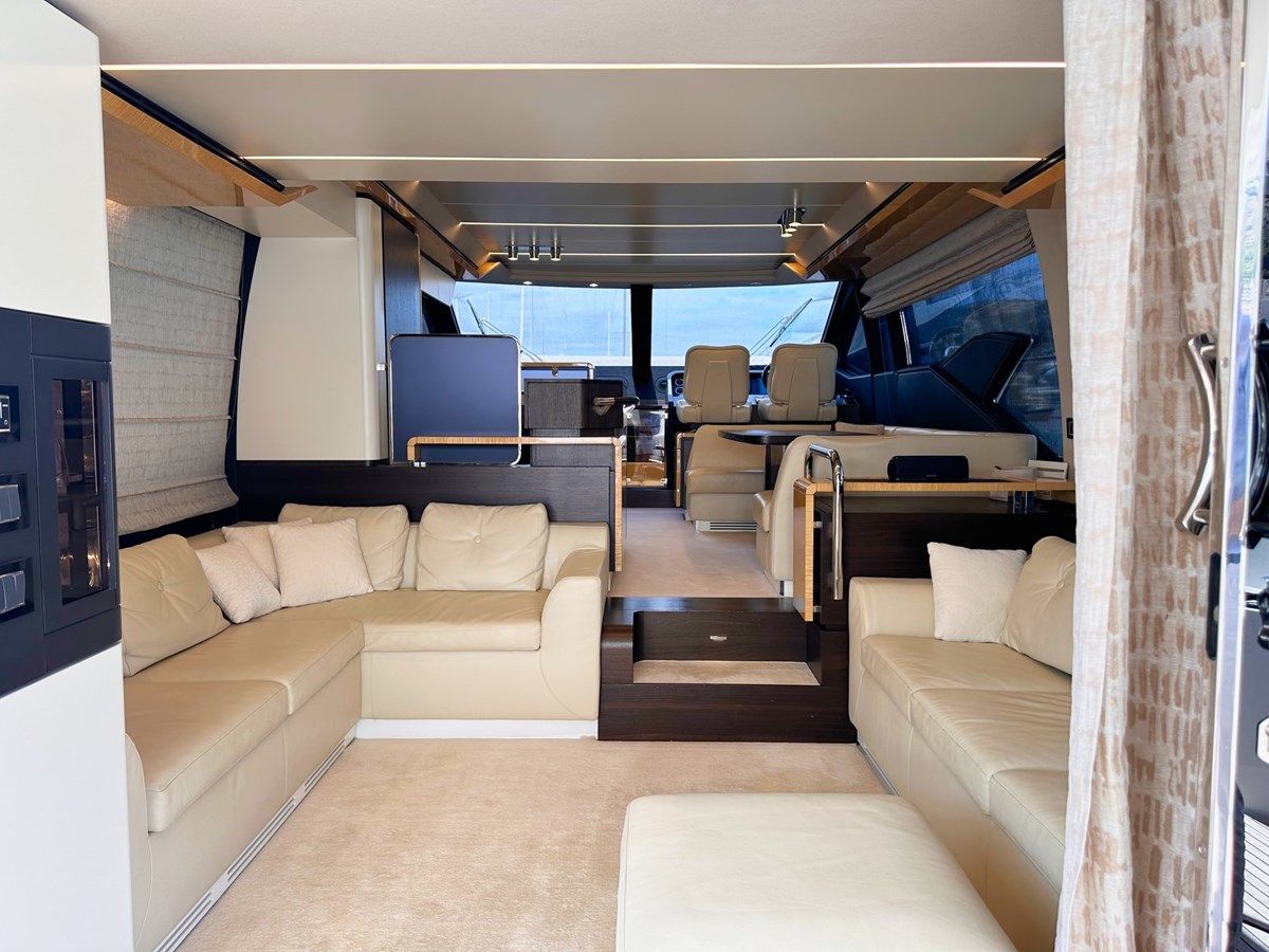 TAMARA II 66 Fly yacht sale