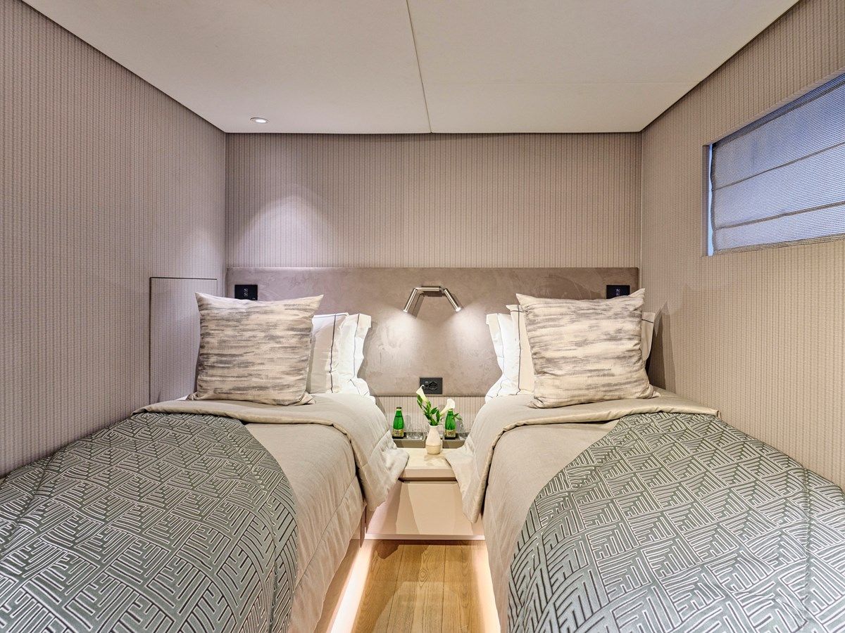 SEAMMETRY - DL YACHTS - DREAMLINE yacht sale