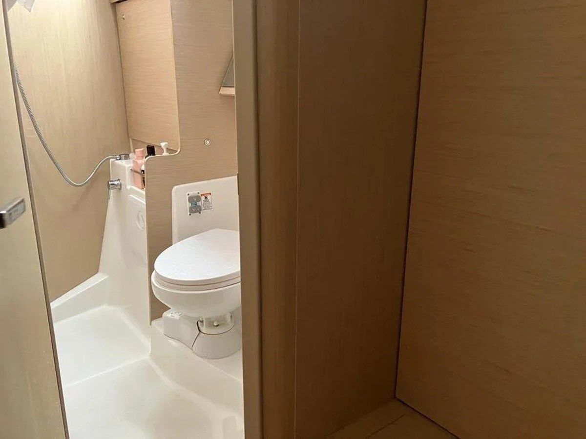 Buy a yacht Eire Mon 2022