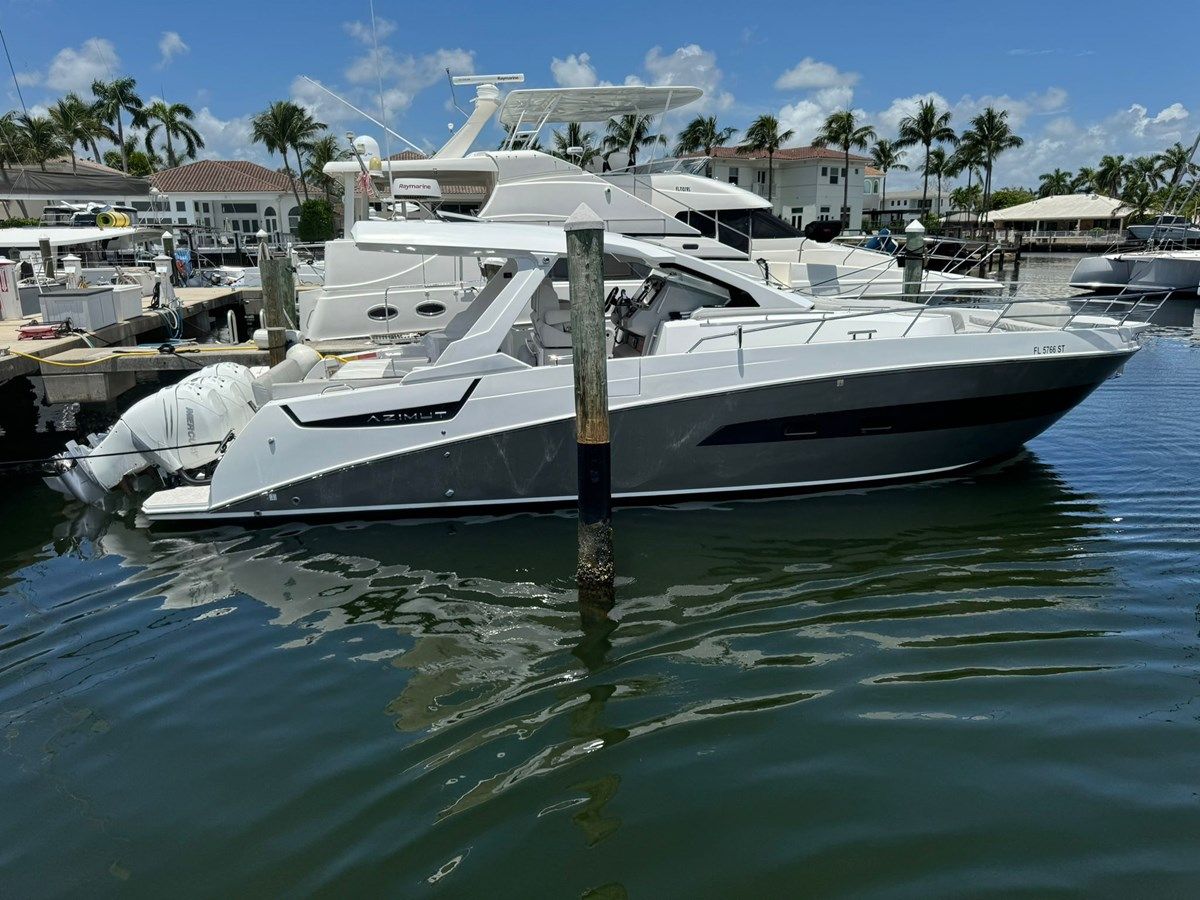 Продажа яхты - - Azimut Yachts