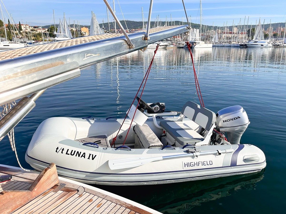 Стоимость яхты LUNA IV - Fairline