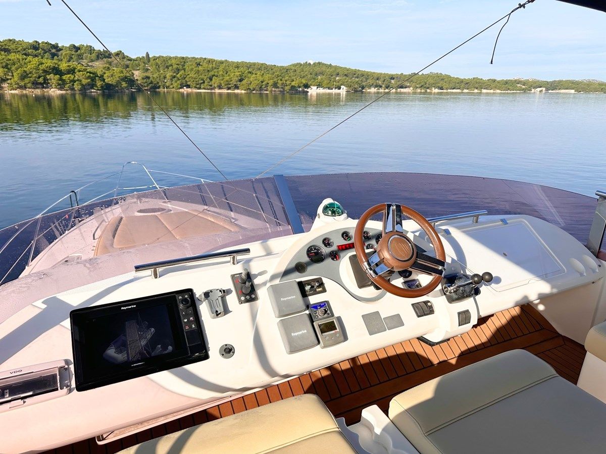 Купить LUNA IV 2007