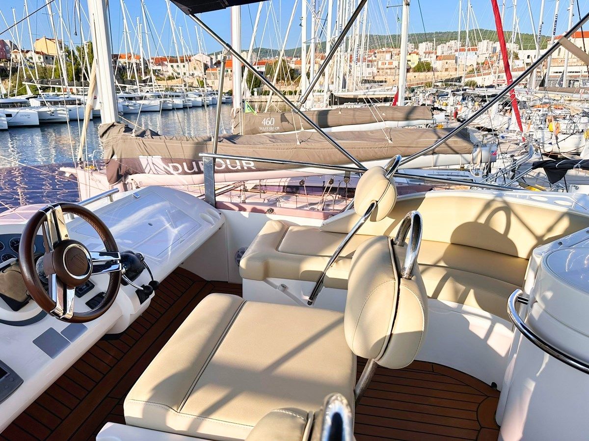 Лучшая цена на LUNA IV 2007