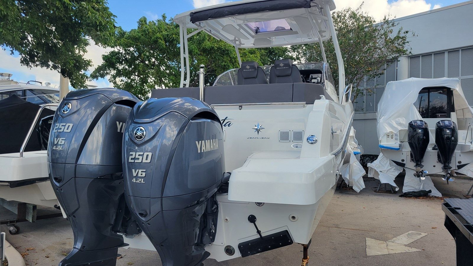 the best price on MI CALETA 29