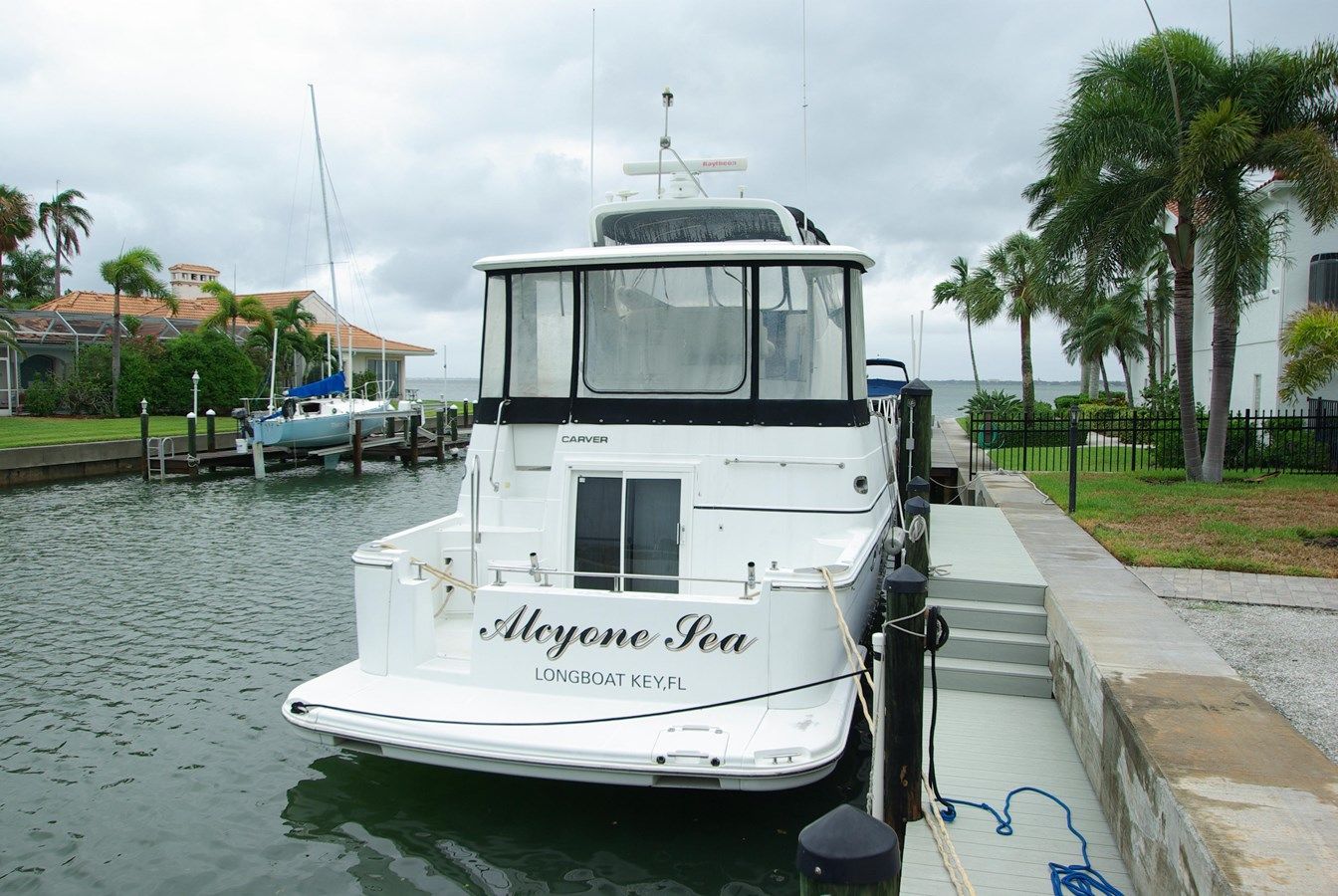 2001 Carver 444 Cockpit Motoryacht 46 price