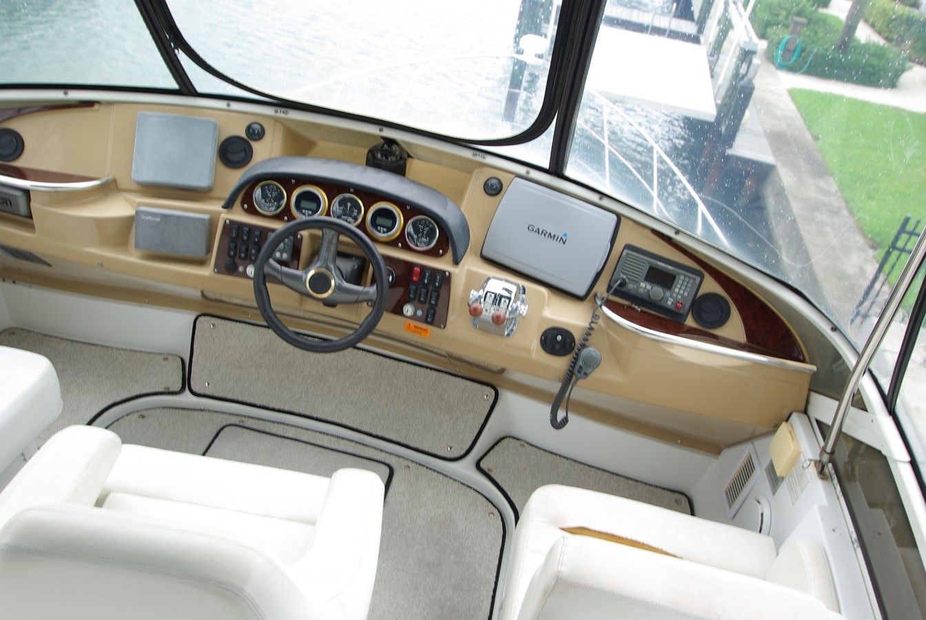 best yacht sales deals 2001 Carver 444 Cockpit Motoryacht 2001