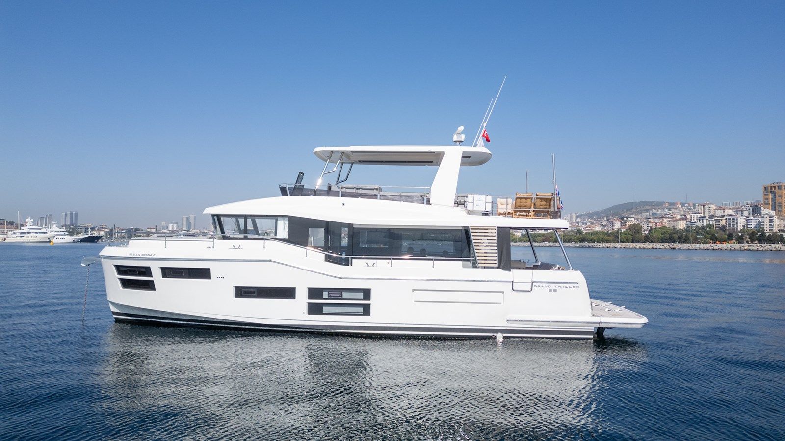 Buy a STELLA ROSSA 2 62 at Shestakov Yacht Sales