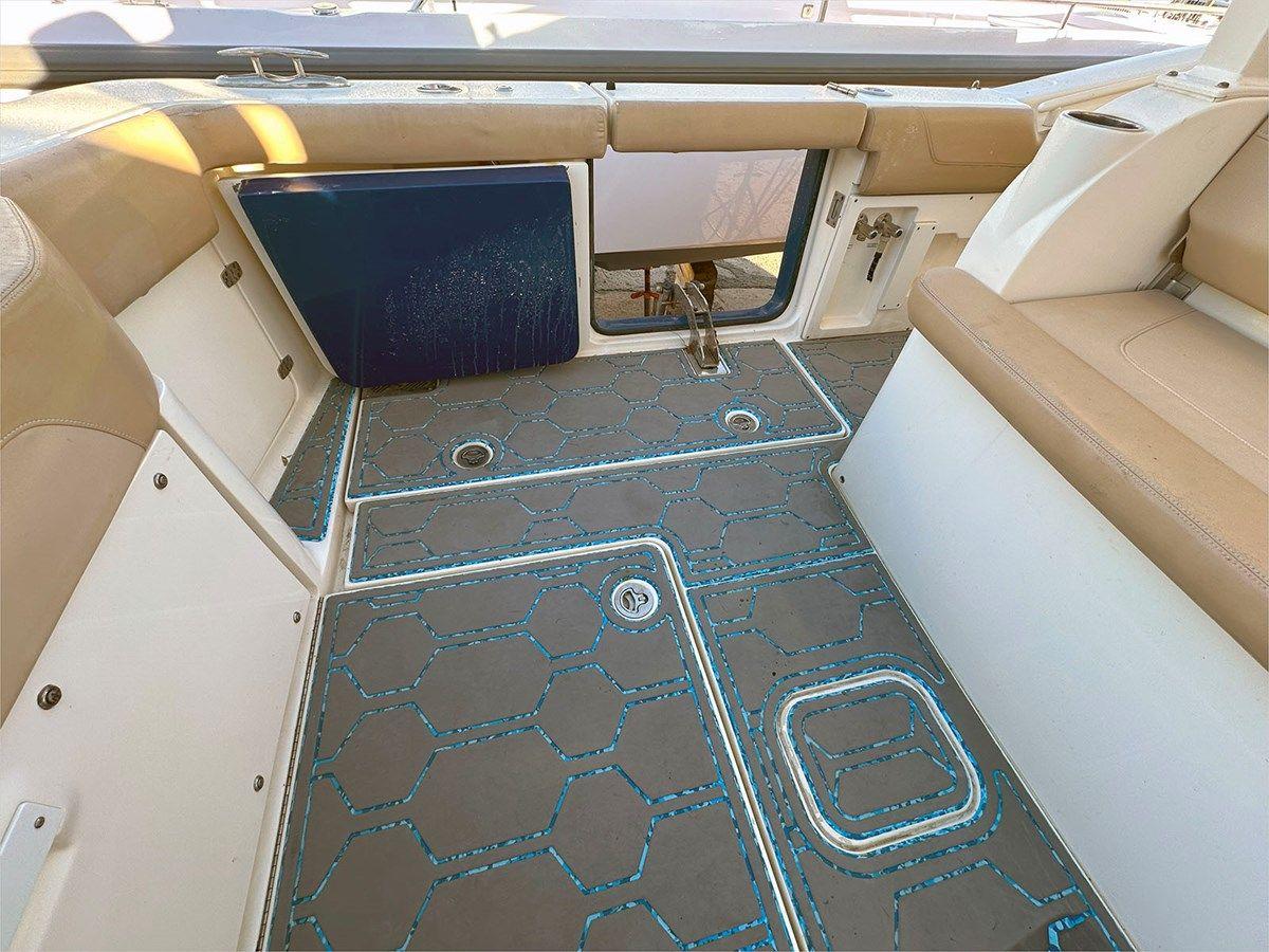 Buy a 2019 SCOUT 355 LXF 35 at Shestakov Yacht Sales