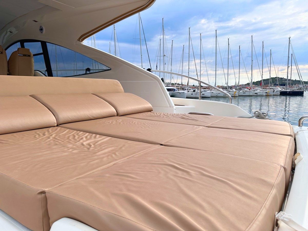 YOU AND I - Fairline yacht sale