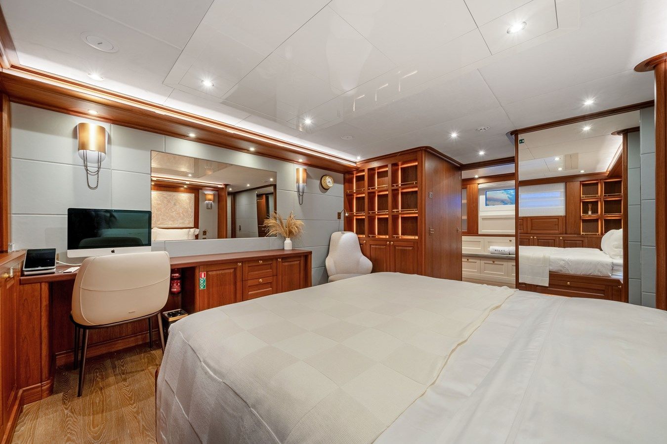 Лучшая цена на 2017 Cantiere Delle Marche DarwinAtlas 102