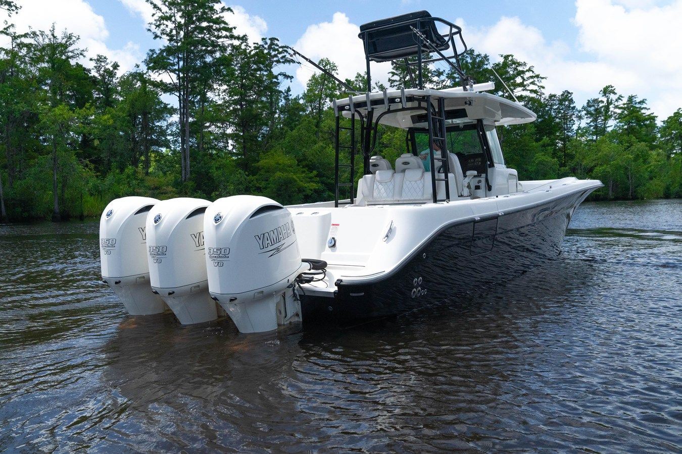 2018 Hydra-Sports 3900 Speciale