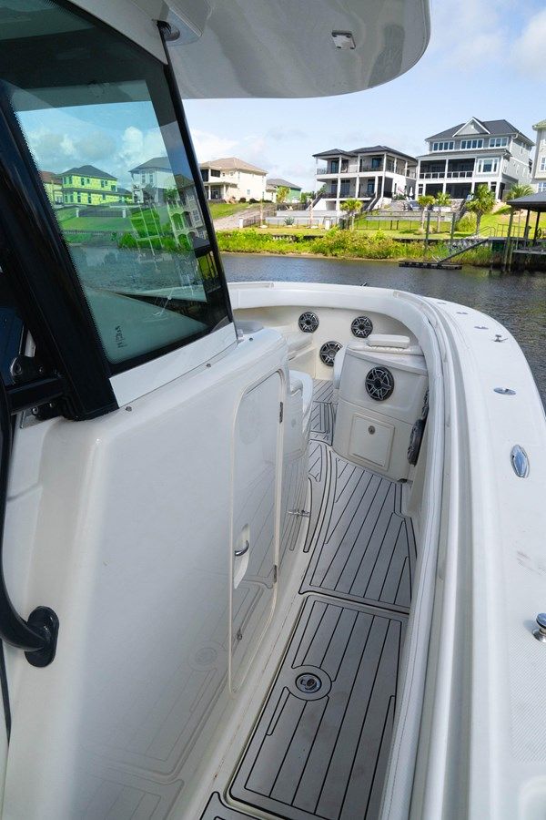 the best price on 2018 Hydra-Sports 3900 Speciale 39