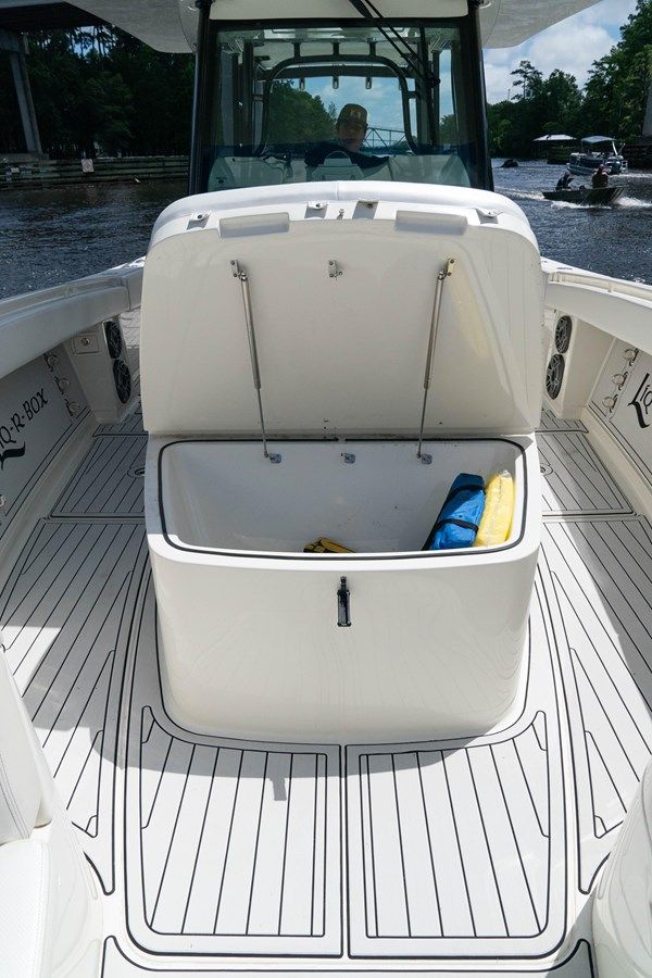 best yacht sales deals 2018 Hydra-Sports 3900 Speciale - HYDRA-SPORTS