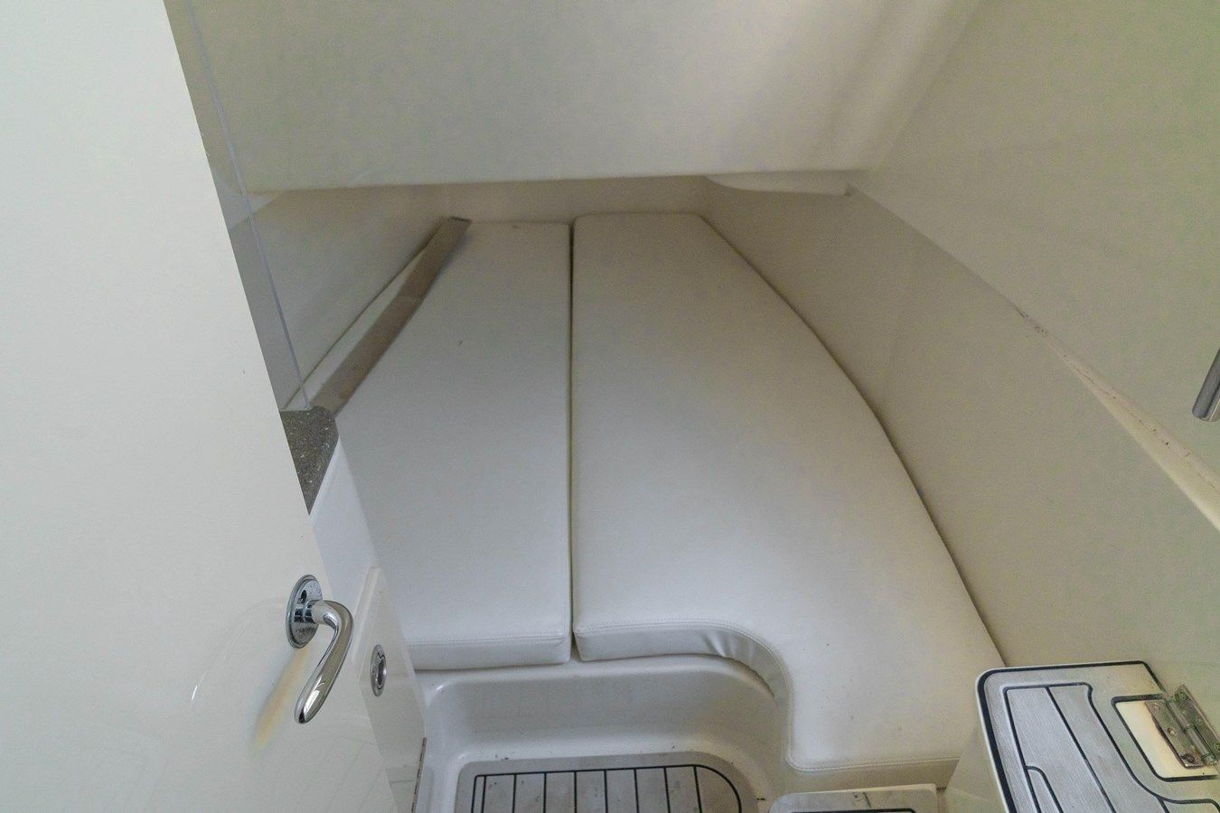 Buy a 2018 Hydra-Sports 3900 Speciale - HYDRA-SPORTS at Shestakov Yacht Sales