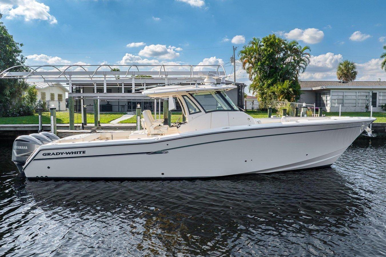 Buy a Lucky Penny II Canyon 376 at Shestakov Yacht Sales