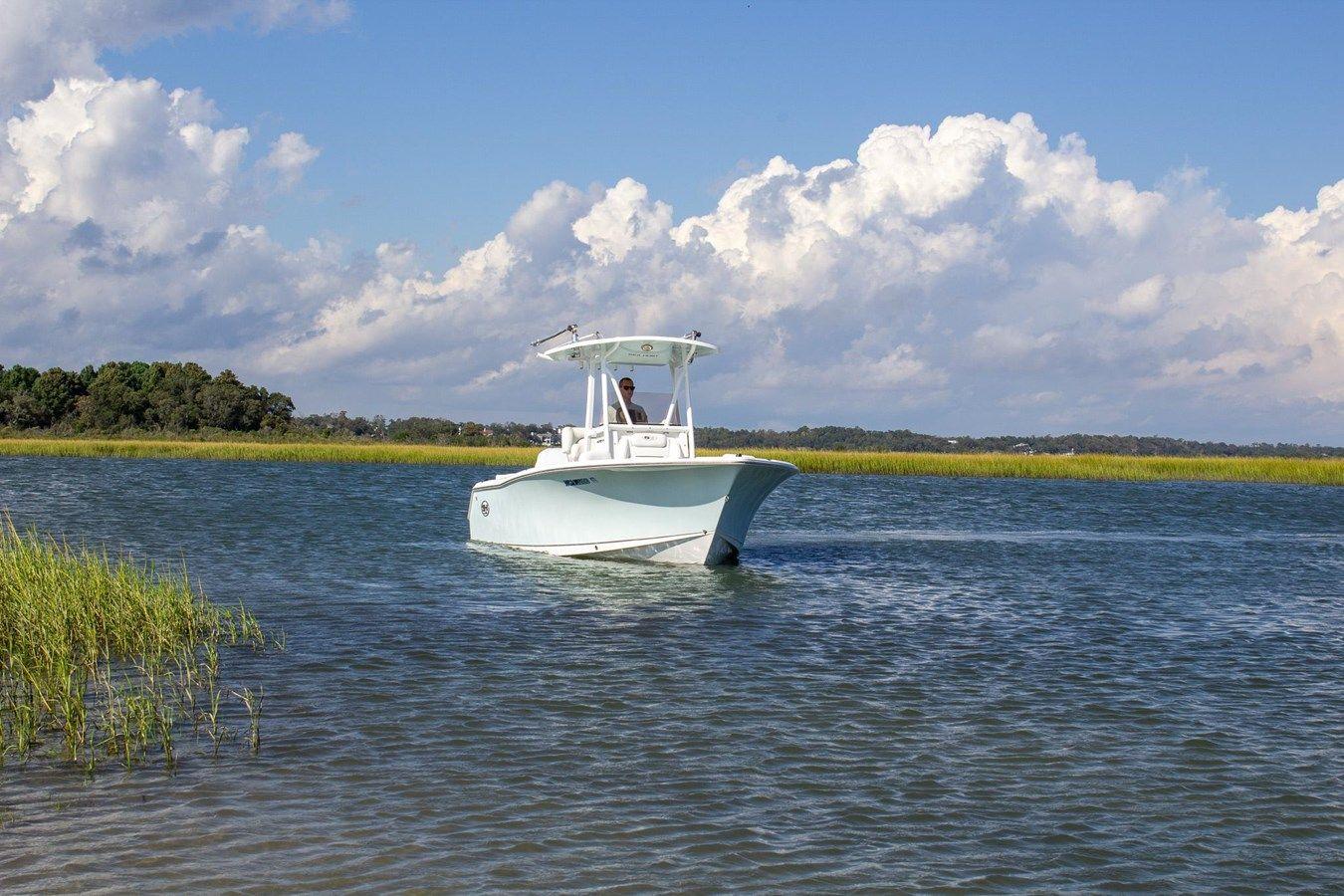 Buy a 2016 Sea Hunt 234 Ultra - SEA HUNT at Shestakov Yacht Sales