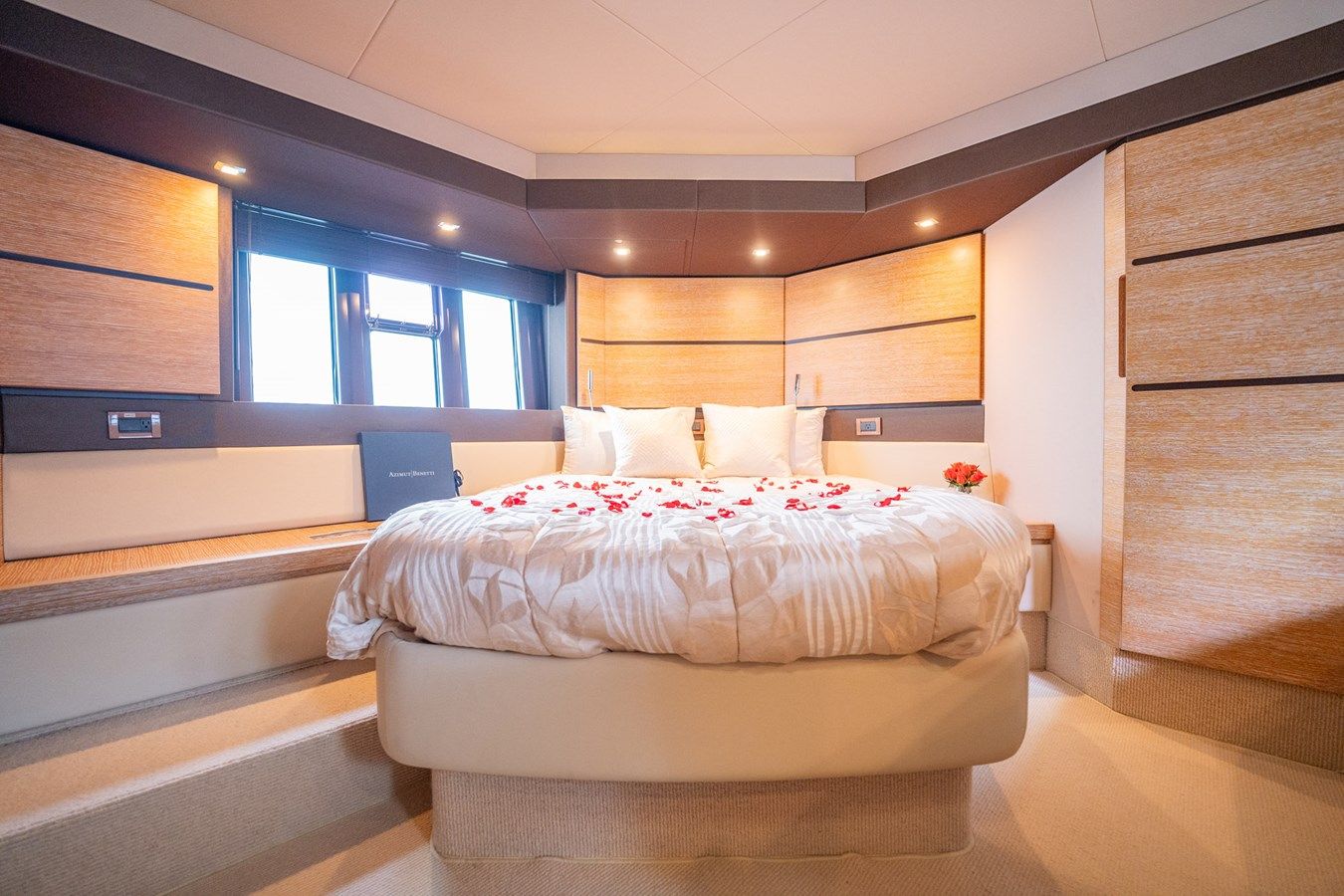 Buy a yacht New Horizons - Azimut Yachts