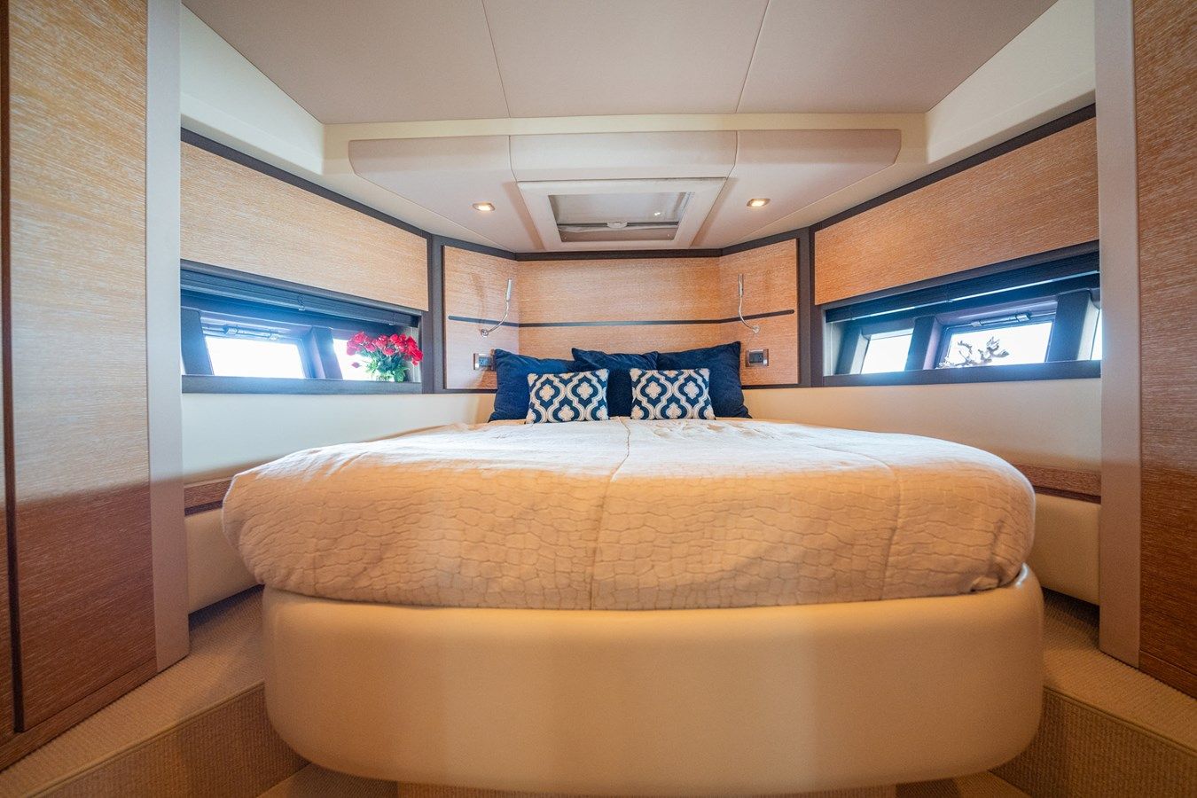 the best price on New Horizons 54